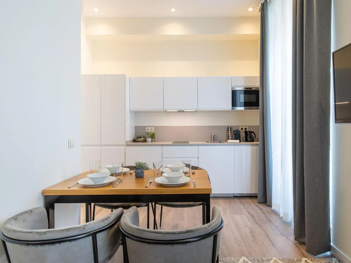 Home Art Apartments Malaga